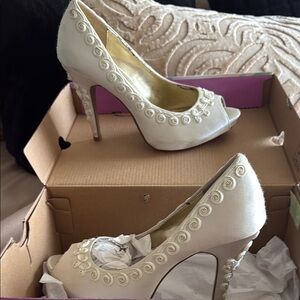 Lulu Townsend Ivory Embellished Heels